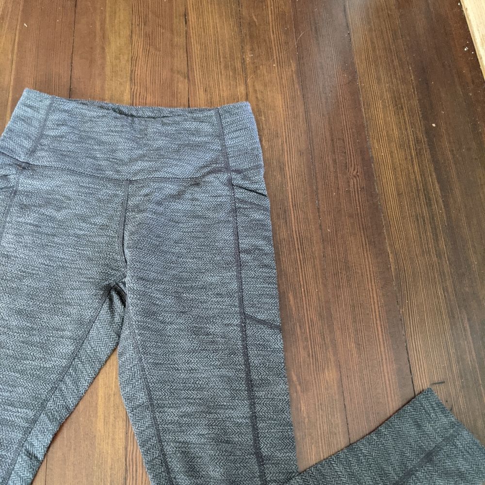 Mondetta Performance and Luxury Active Leggings